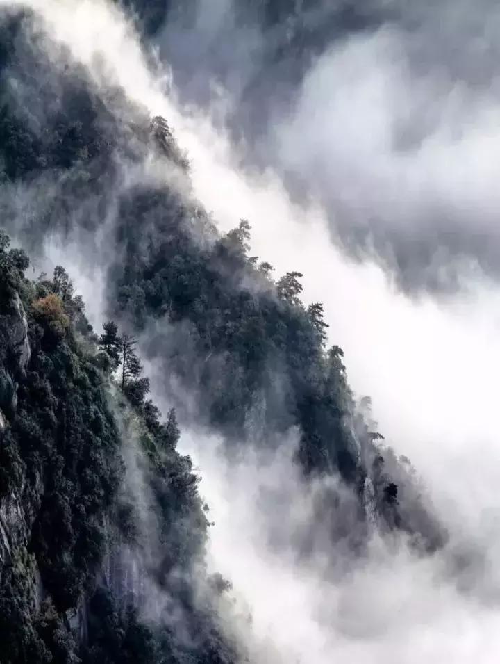 从没有哪座山有庐山的诗情画意,庐山有哪些有名的景观