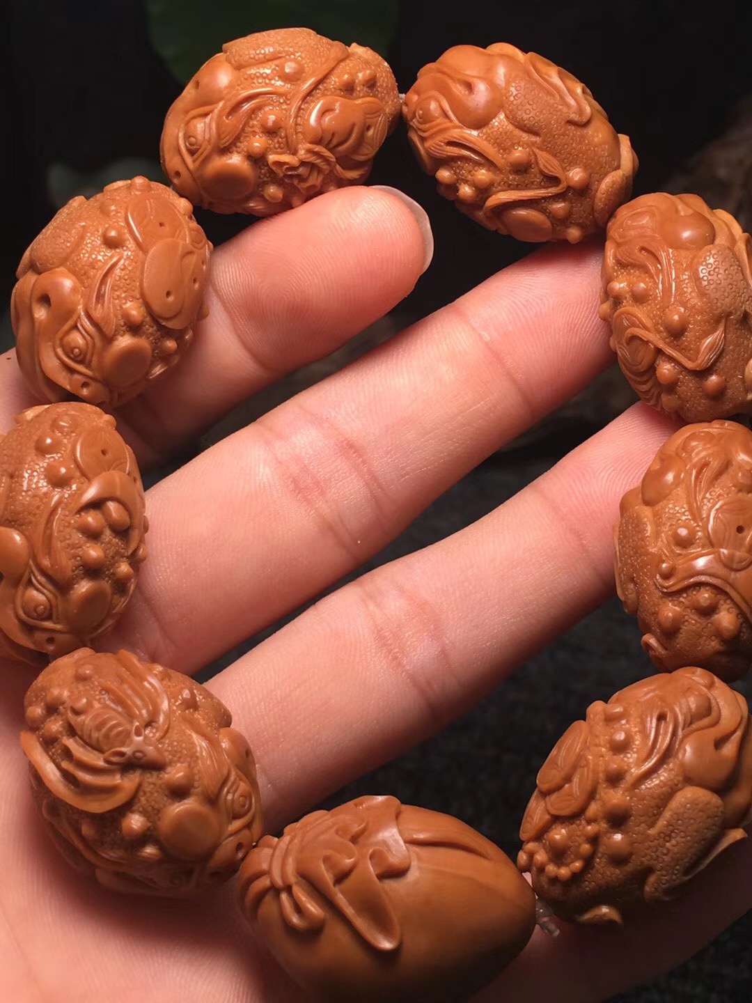 橄榄核雕为什么裂,橄榄核雕稍微有一点裂