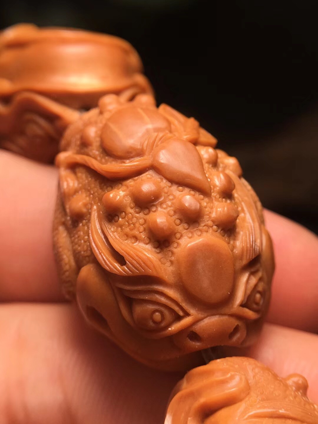 橄榄核雕为什么裂,橄榄核雕稍微有一点裂