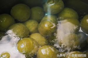 青梅酱的做法,青梅酱苦是糖不够吗