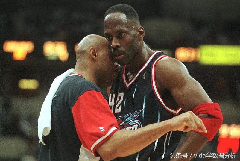 火箭姚明时期几个总冠军,火箭姚明时期首发阵容