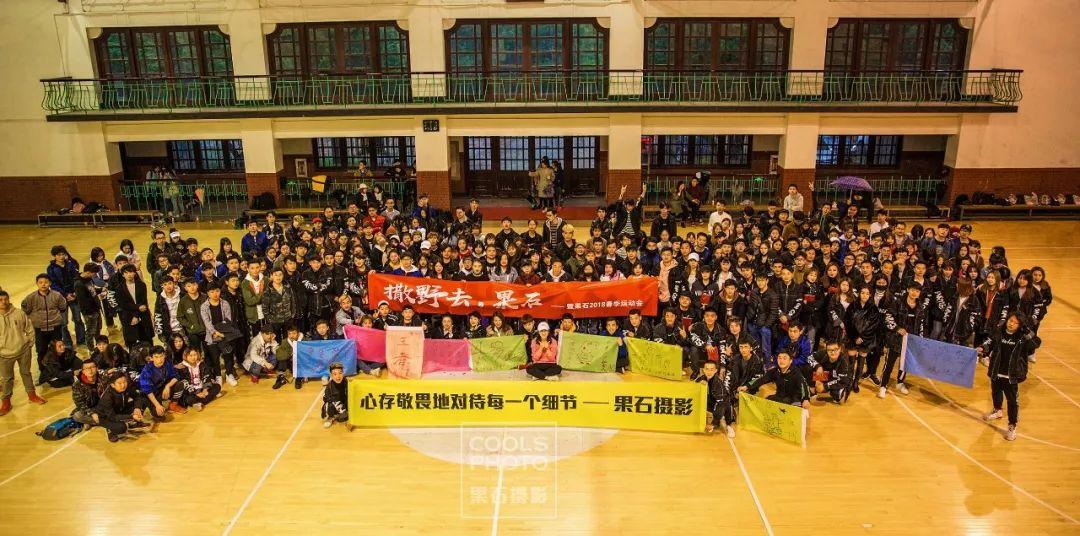 摄影师化妆师视频,化妆师与摄影师之间要怎么铺垫