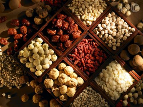 手脚冰凉中医讲是什么原因,手脚冰凉还易上火中医辨证论治