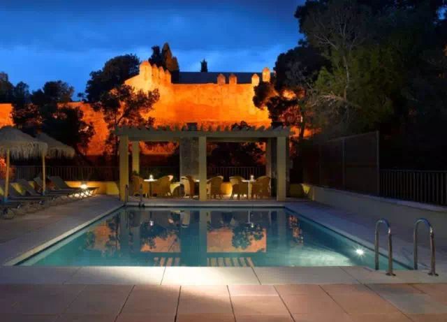 西班牙宫殿风景酒店,亚洲唯一的城堡酒店