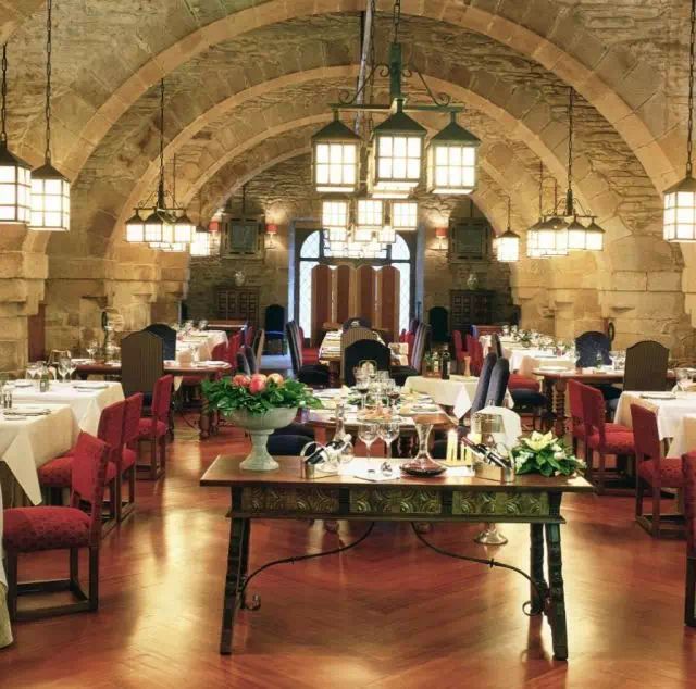 西班牙宫殿风景酒店,亚洲唯一的城堡酒店