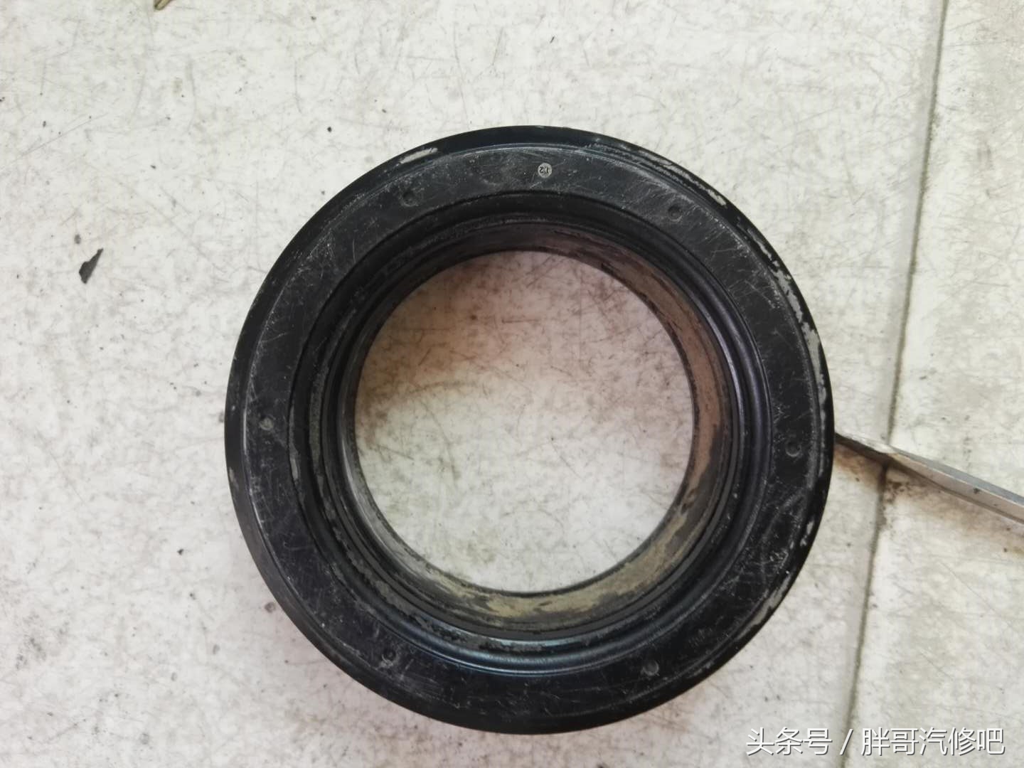 汽车方向机打方向时异响案例,车辆轴承异响打方向消失