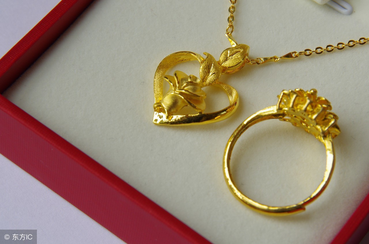 黄金首饰不同品牌价格为啥不一样,不同牌子黄金首饰价格怎么不一样