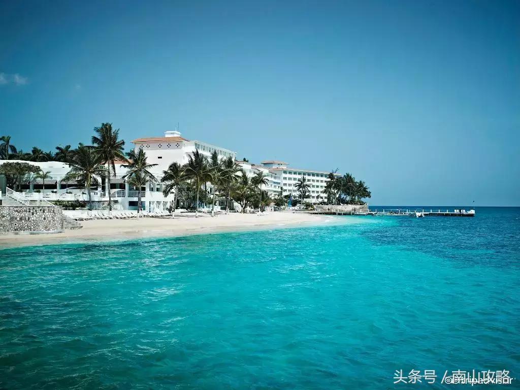 去这些地方“不穿衣服”才是正经事儿！全球最让人激动亢奋10海滩