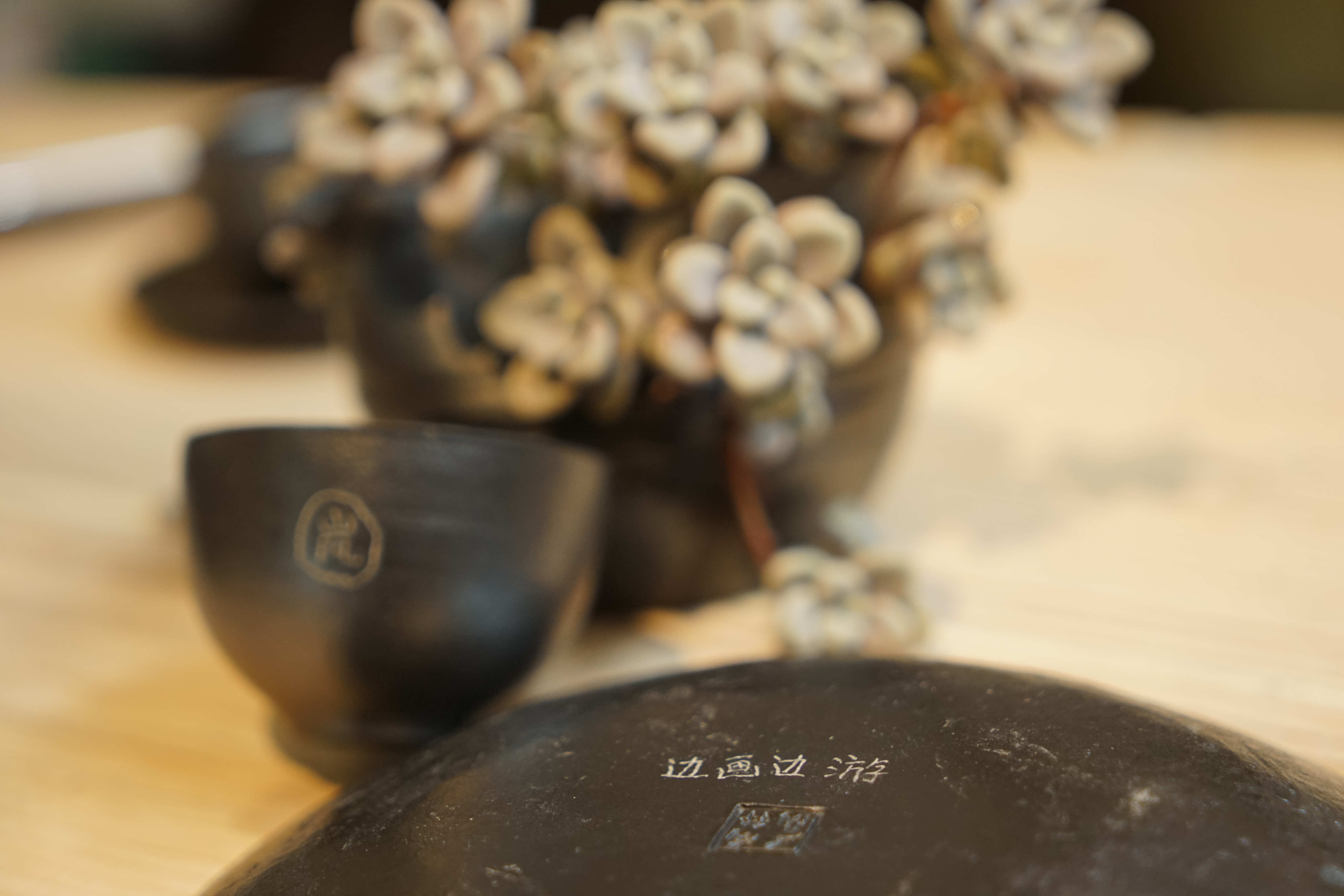 黑陶的前世今生：5000年古文明技艺把泥土炼成“黑金”