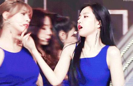 显白指甲油黄黑皮推荐,显白的指甲油色适合黄黑皮