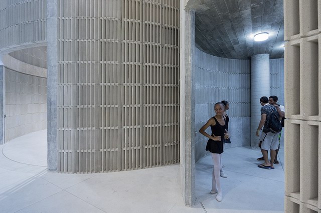 巴西ArenadoMorro开放式体育馆byHerzogdeMeuron