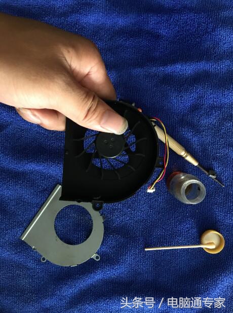 笔记本电脑cpu风扇转屏幕不亮,笔记本cpu风扇转不动什么原因