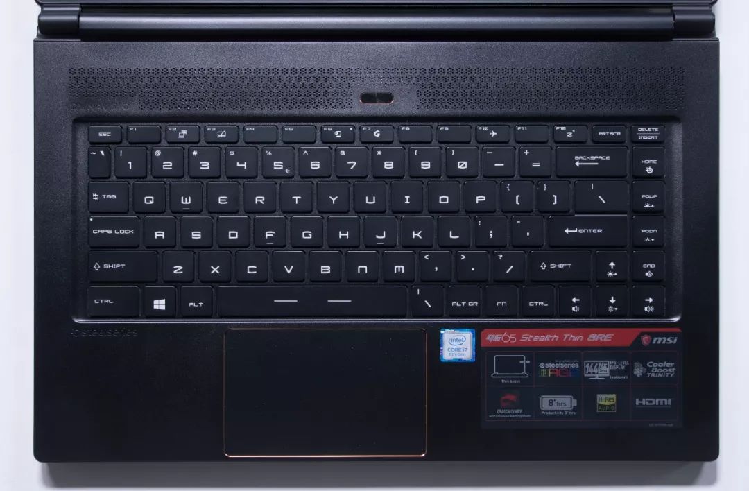 聊一台游戏性能超强的笔记本,聊一款相对小众的轻薄游戏本