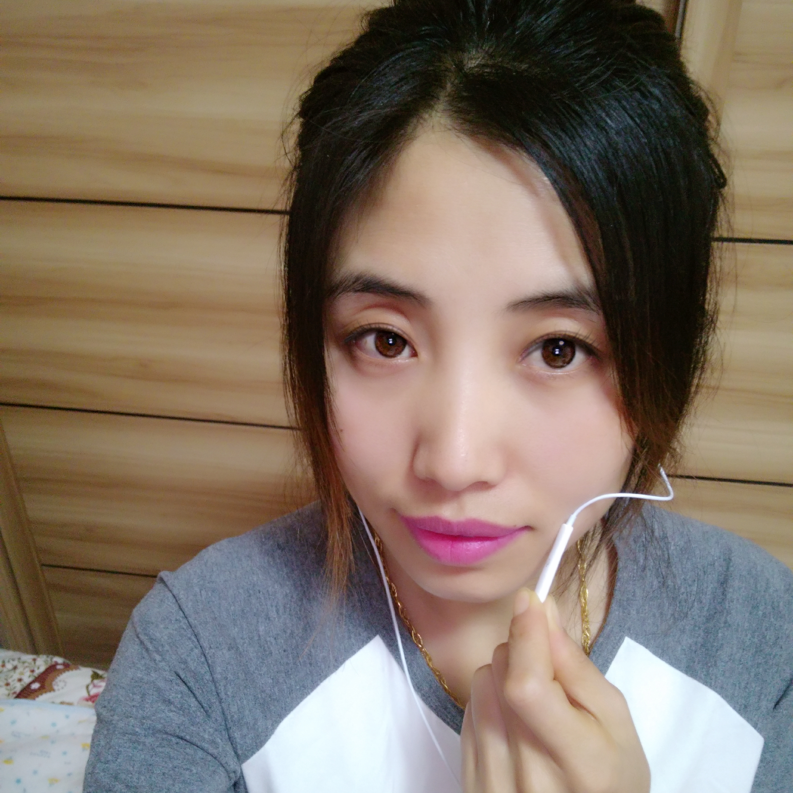 告诉您为啥！玩手机K歌手机无返听？声音发闷？有杂音？