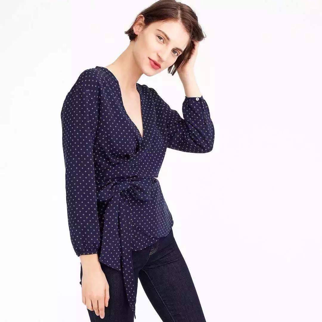 适合小个子的职场女装品牌,适合年轻的职场高端女装品牌