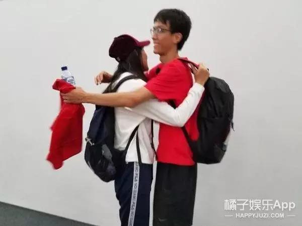 吴彦祖跳高完整版,陈伟霆吴彦祖撞脸