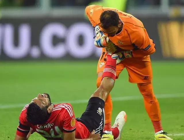 涨知识怎么缓解,足球常见的运动拉伤有哪几种