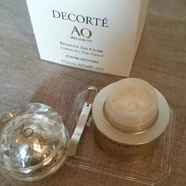 十大不建议购买的眼霜,8款平价到贵妇眼霜真人测评