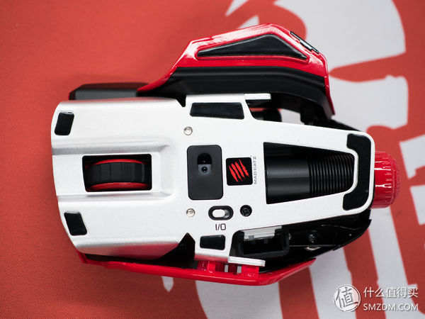 赛博朋克撞色鼠标测评,赛博朋克风发光线条