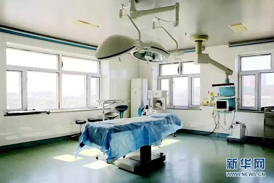 刀子动到一半,才开始介绍治疗方案和价格!这还叫医院吗?