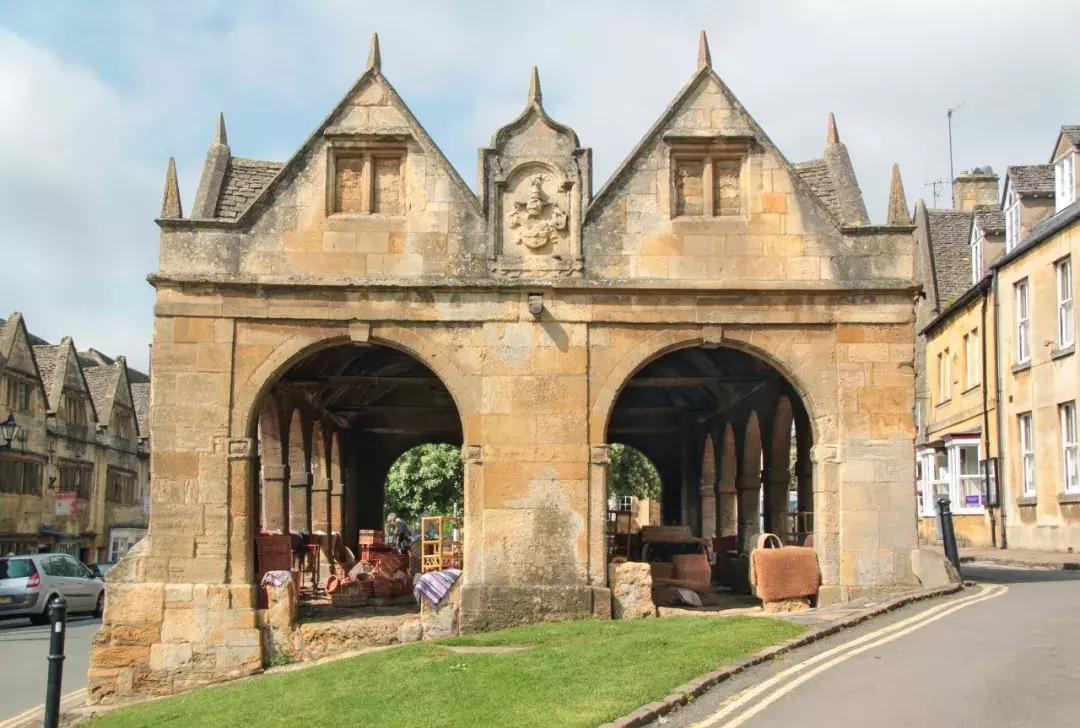 为什么英国人喜欢旅游呢,英国人的城镇和乡下生活