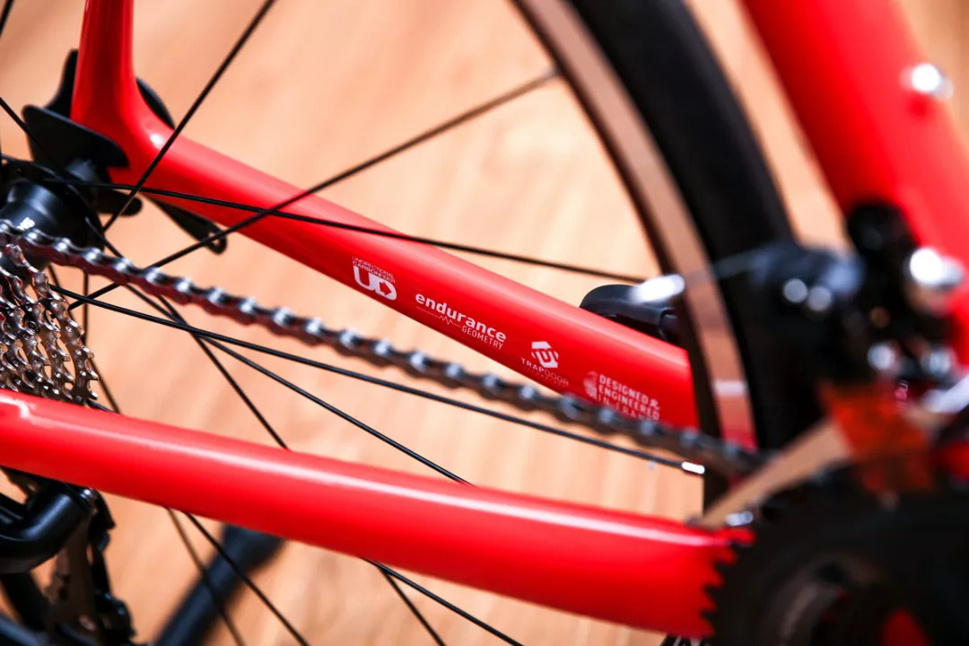 适合“山转公”或入门骑的公路车——SENSIUM500