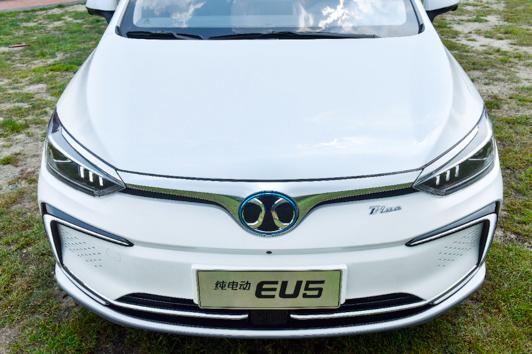 北汽新能源eu5试驾视频,体验新能源