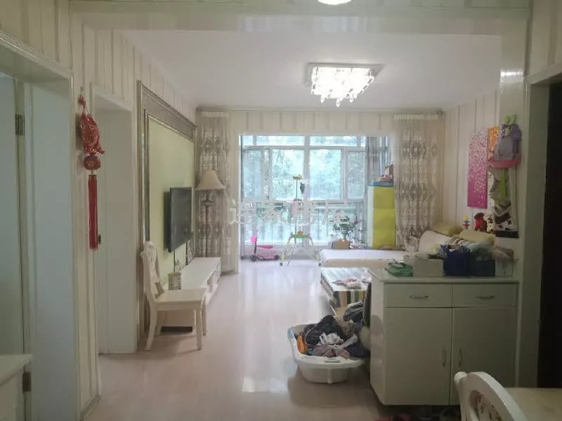 石河子精装修房出售,石河子房源三室一厅