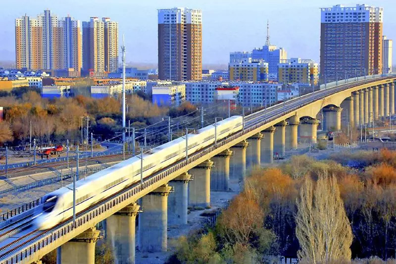 最新进疆铁路出行信息 (铁路增开疆内旅客列车)