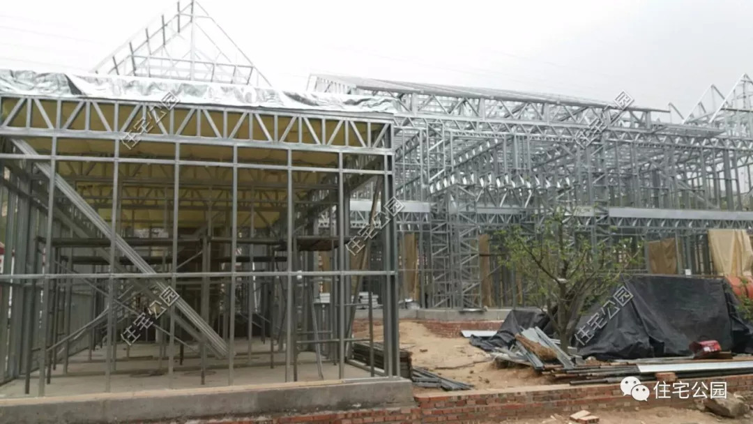 河北保定曲阳轻钢别墅,农村100平方10万元左右的轻钢别墅