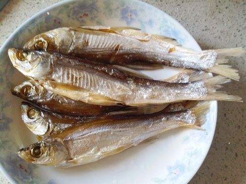 福建咸鱼干吃法,小咸鱼干家常做法闽南