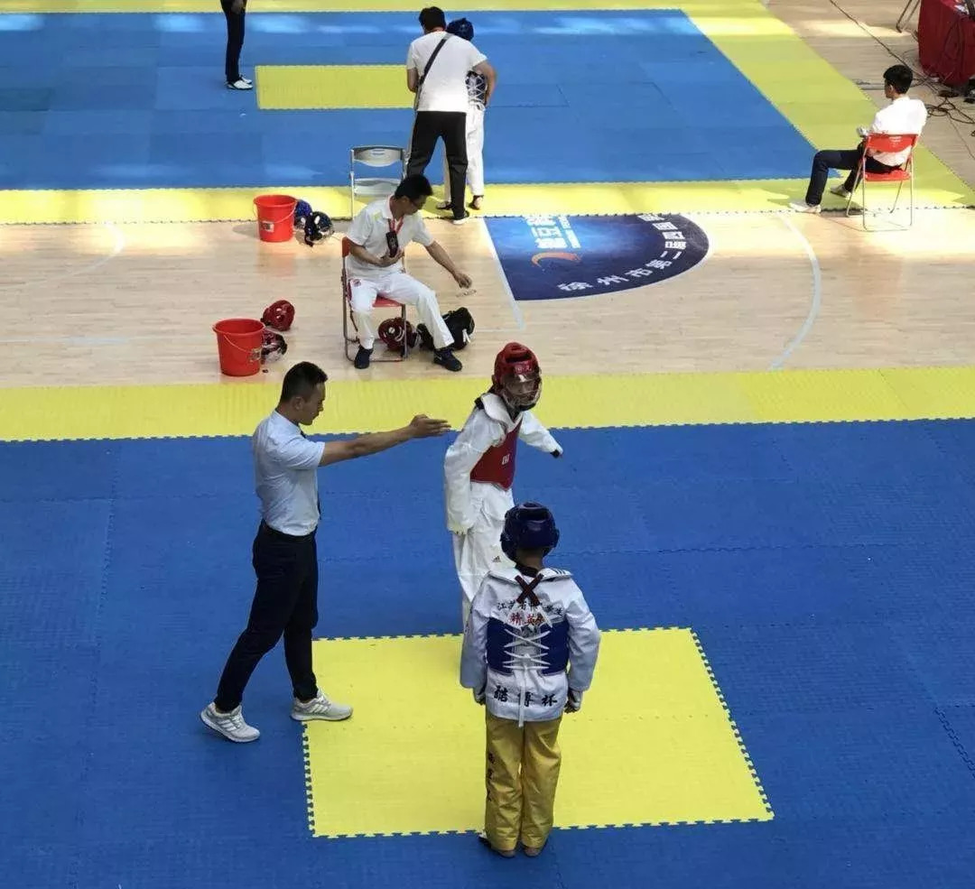 海门体育中心暑假,海门体育中心新消息