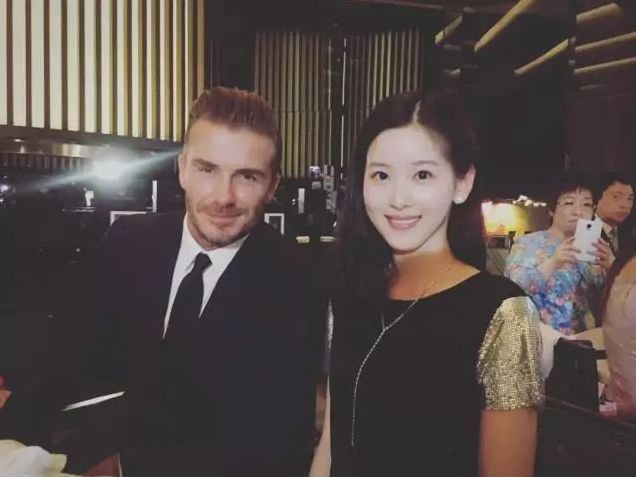 热搜吐槽,网友调侃最近的热搜