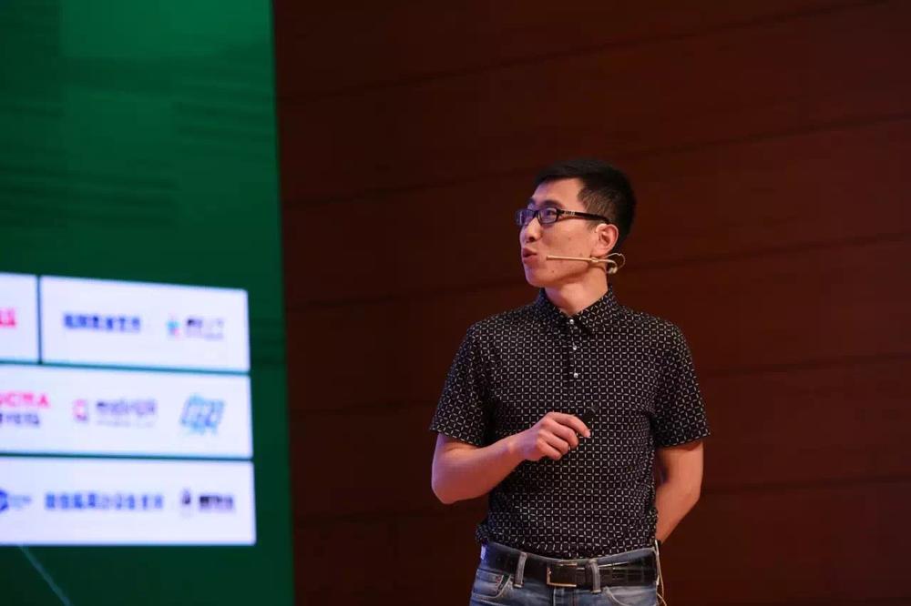 他在二三四线城市开“mini奥莱”单店月营业额25万获百万融资