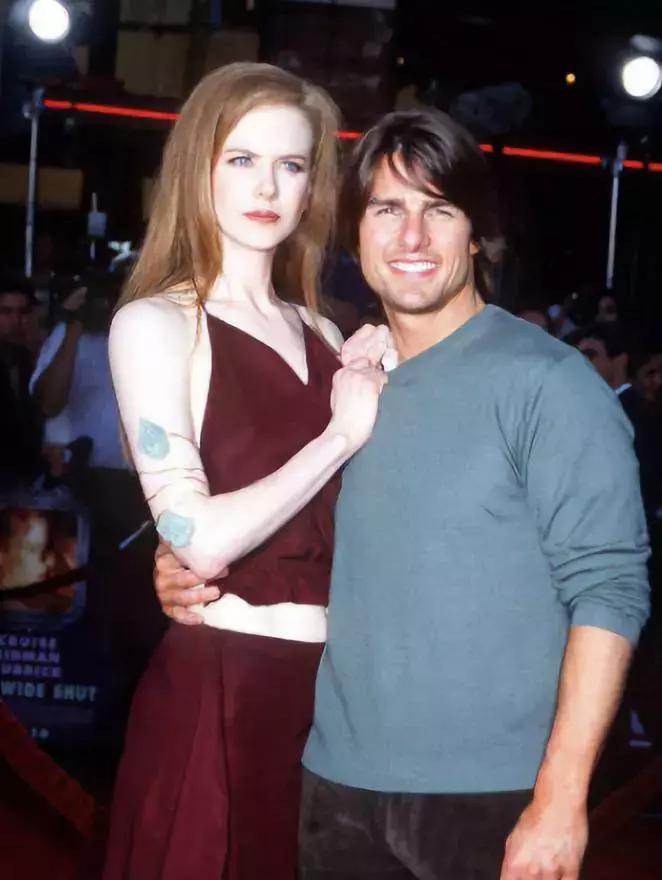 汤姆克鲁斯壮志凌云摩托车,汤姆克鲁斯开飞机