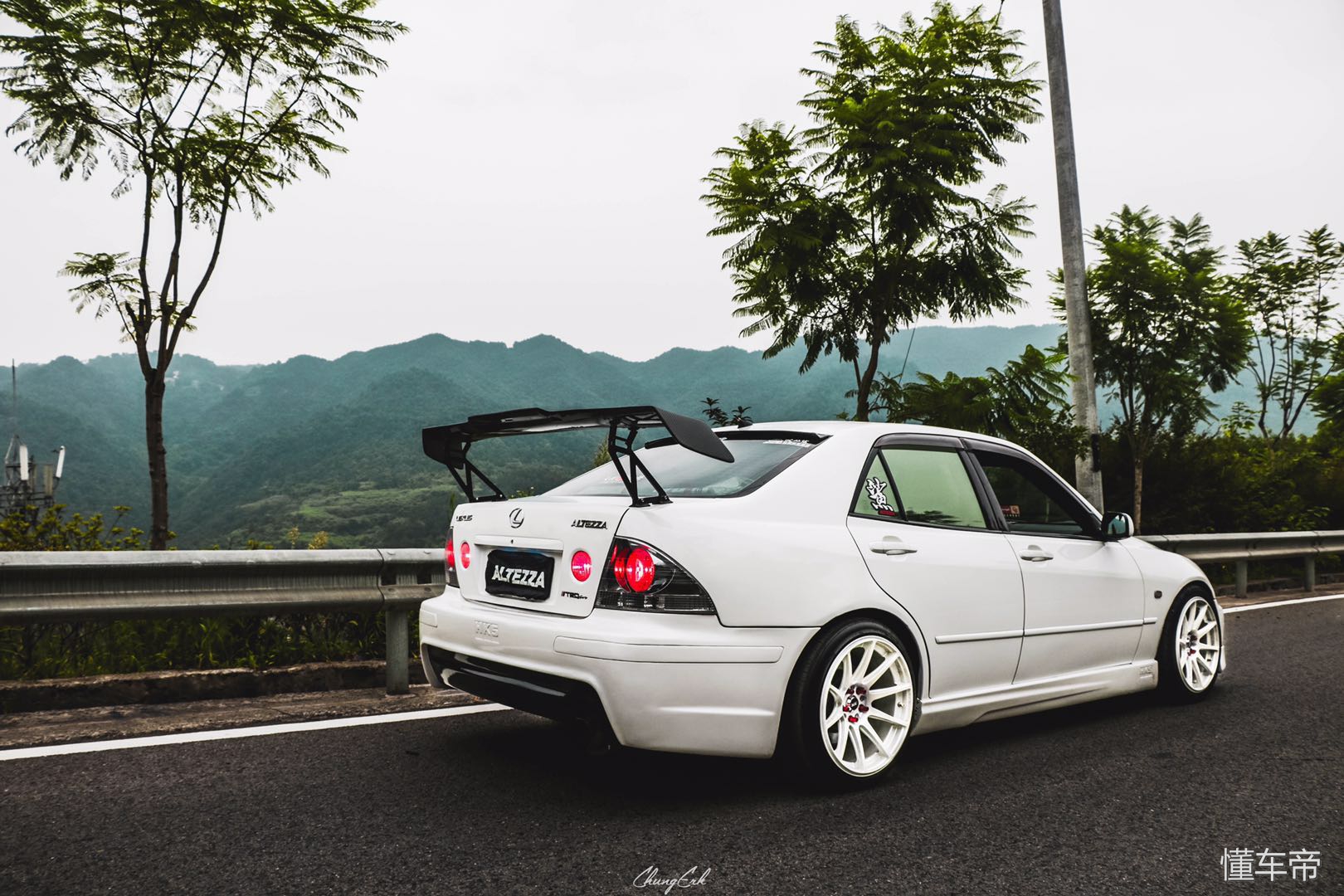 头文字d最恐怖的漂移,头文字d咬地鲨谁开的