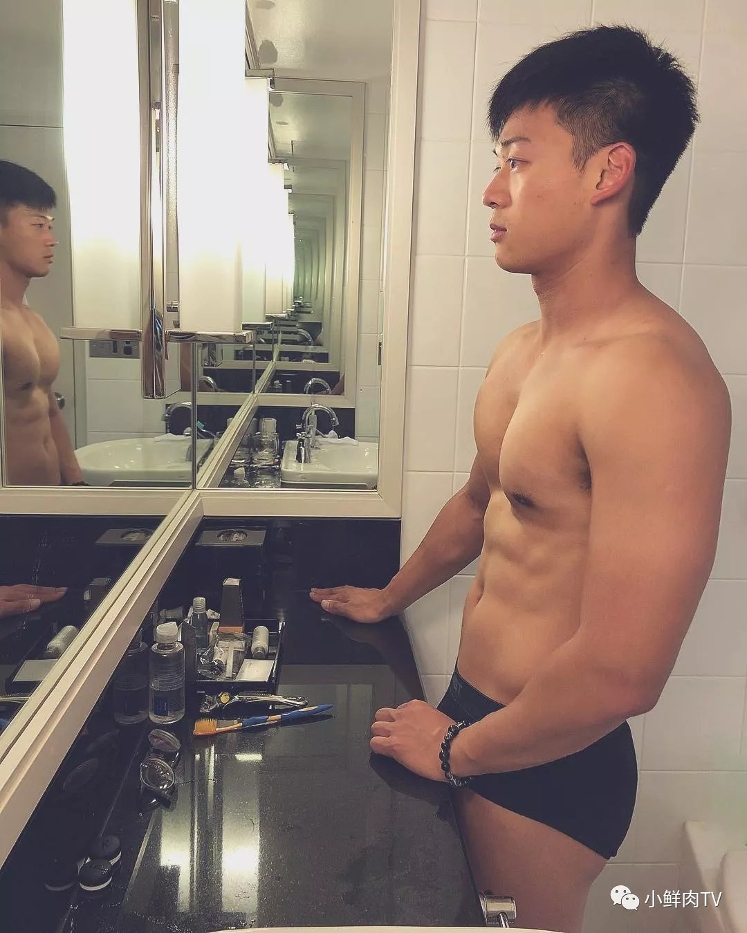 天菜气质男生,天菜长发摇滚男