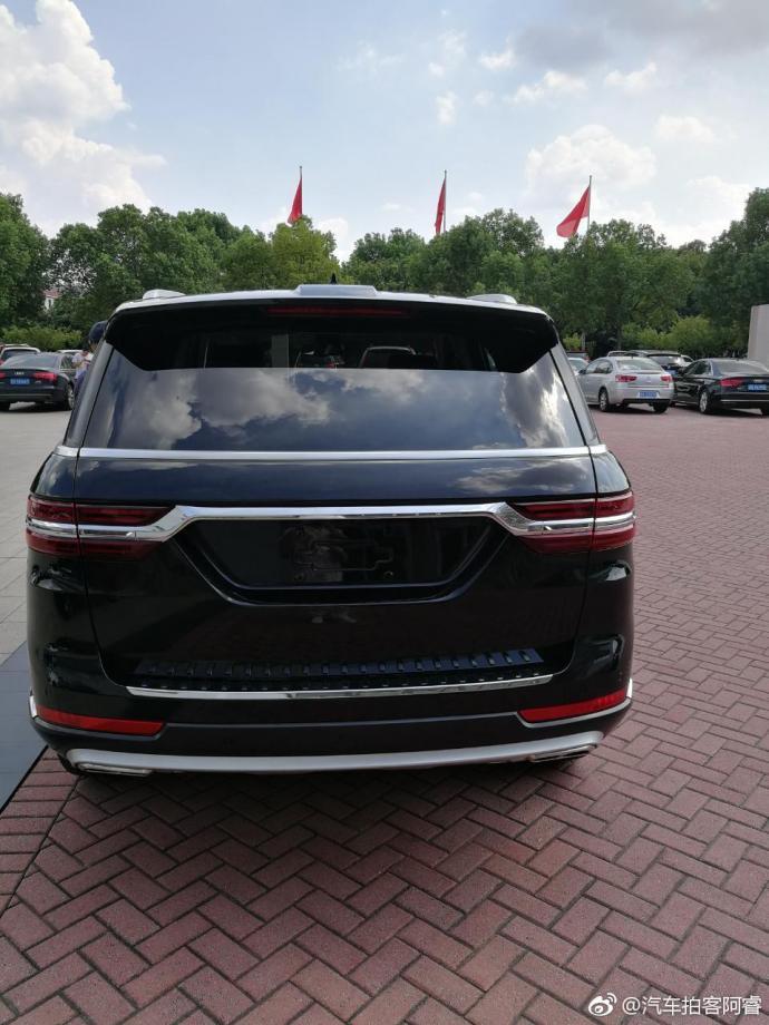 众泰揽胜已出世！一比一精仿无槽点，众泰布加迪还远吗？