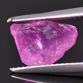 如何鉴别泰国红宝石青柚苗真假,怎么辨别红宝石的真假