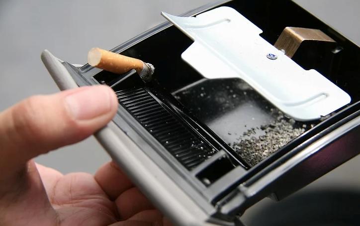 汽车如何防霉除异味,汽车异味怎么保养清洗