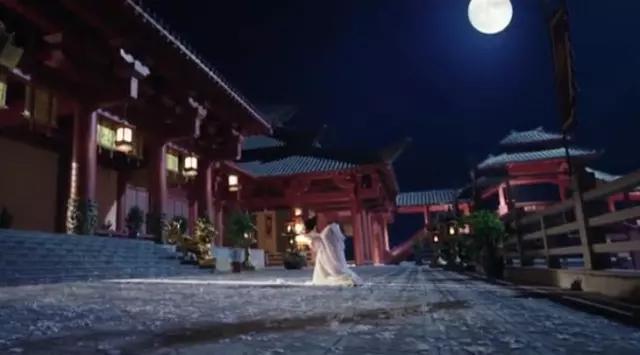 文能妙笔生花武能独步天下,文能提笔赋诗武能舞剑成魔