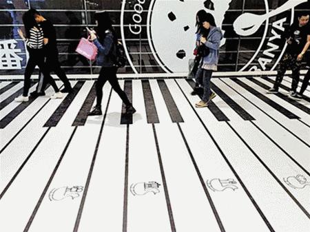 秦皇岛大街人山人海夜景,秦皇岛晚上热闹