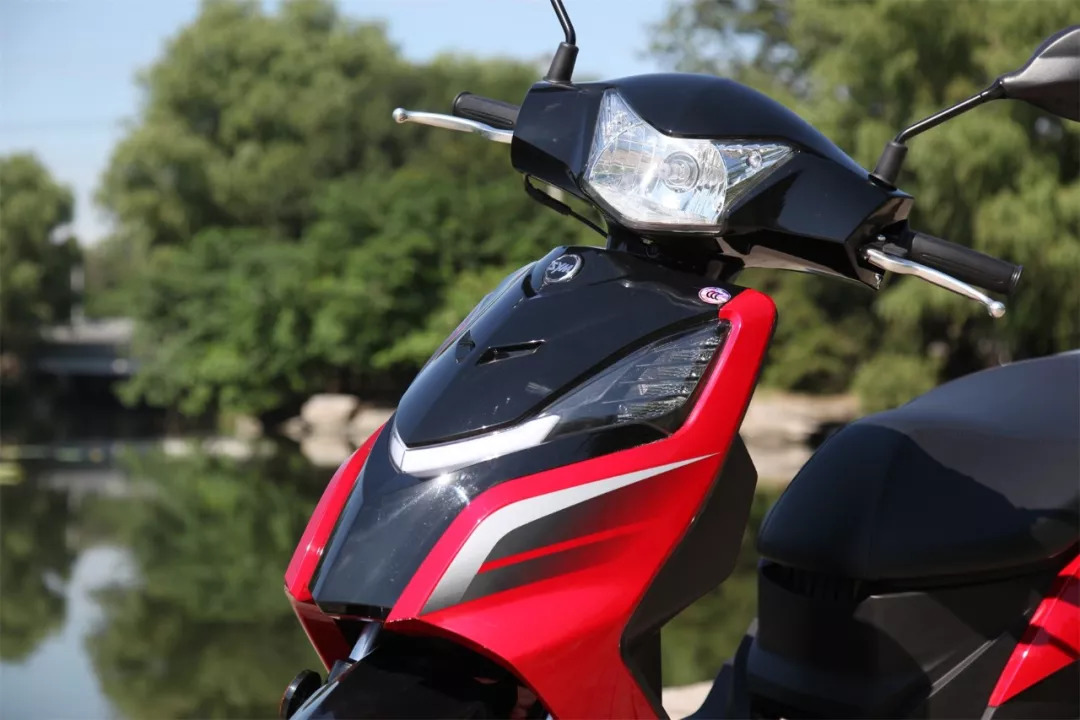 最值得购买的三款150s踏板都有谁,车评推荐10万元以下车型