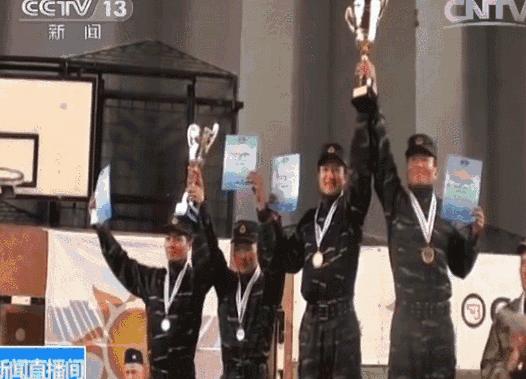 中国枪王徒手接弹壳,解放军最新制式狙击步枪