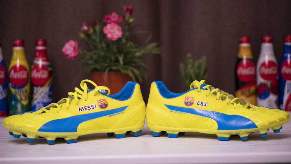 enjoyz足球鞋,安踏enjoyz联名足球鞋