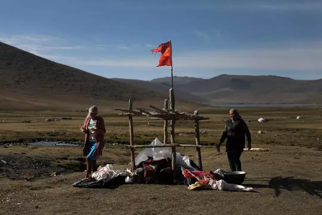 “村官”阿曼古丽一年收到近百辆摩托