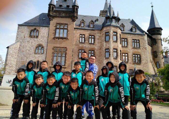 董路为什么找恒大梯队,广州恒大董路最新视频