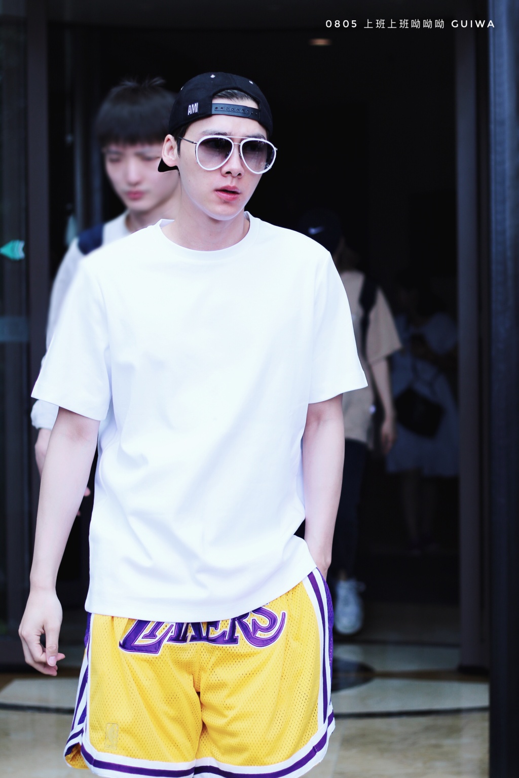 这就是灌篮李易峰站出来保护粉丝,这就是灌篮李易峰最后一次表演