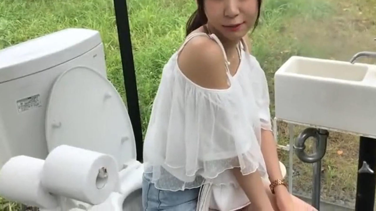 日本无色透明厕所设计,日本创意透明厕所