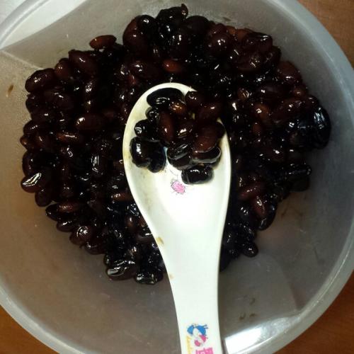 黑豆蛋白质含量是牛肉多少倍,黑豆含的蛋白质比牛奶高吗